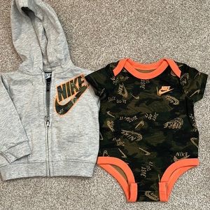 Baby Nike hoodie and onsie 3 month runs big never work